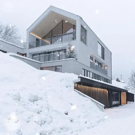 Omaela * Sankt Anton am Arlberg